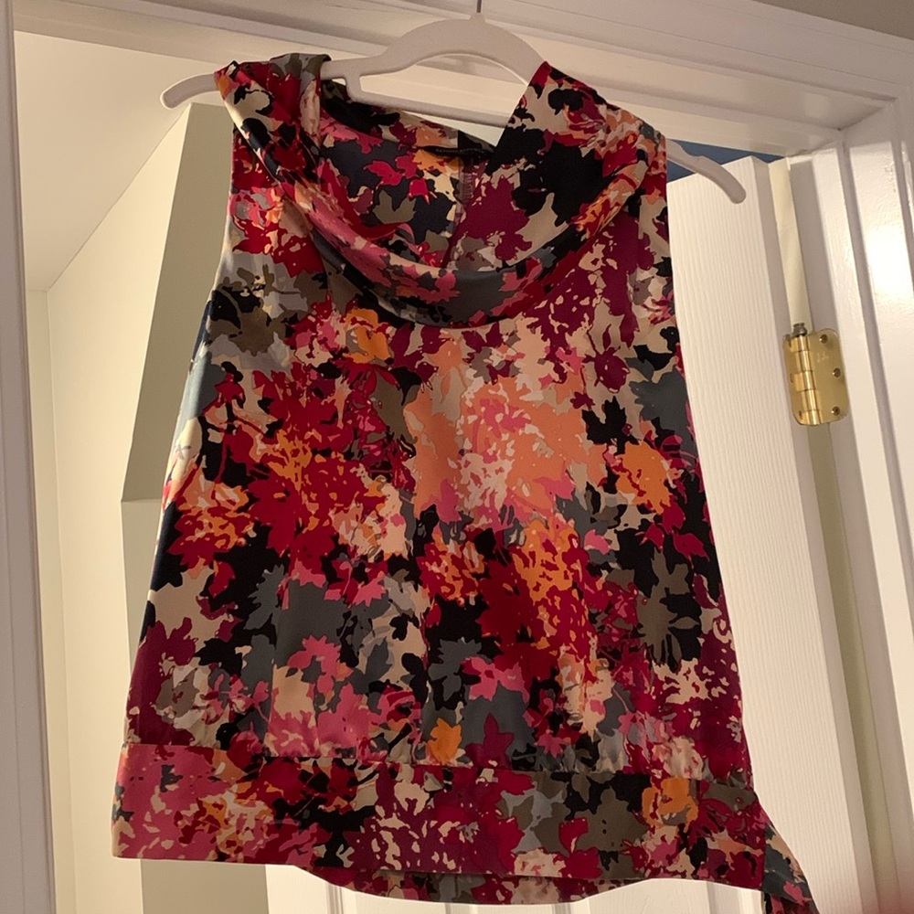 Banana Republic XS silk cowl neck blouse